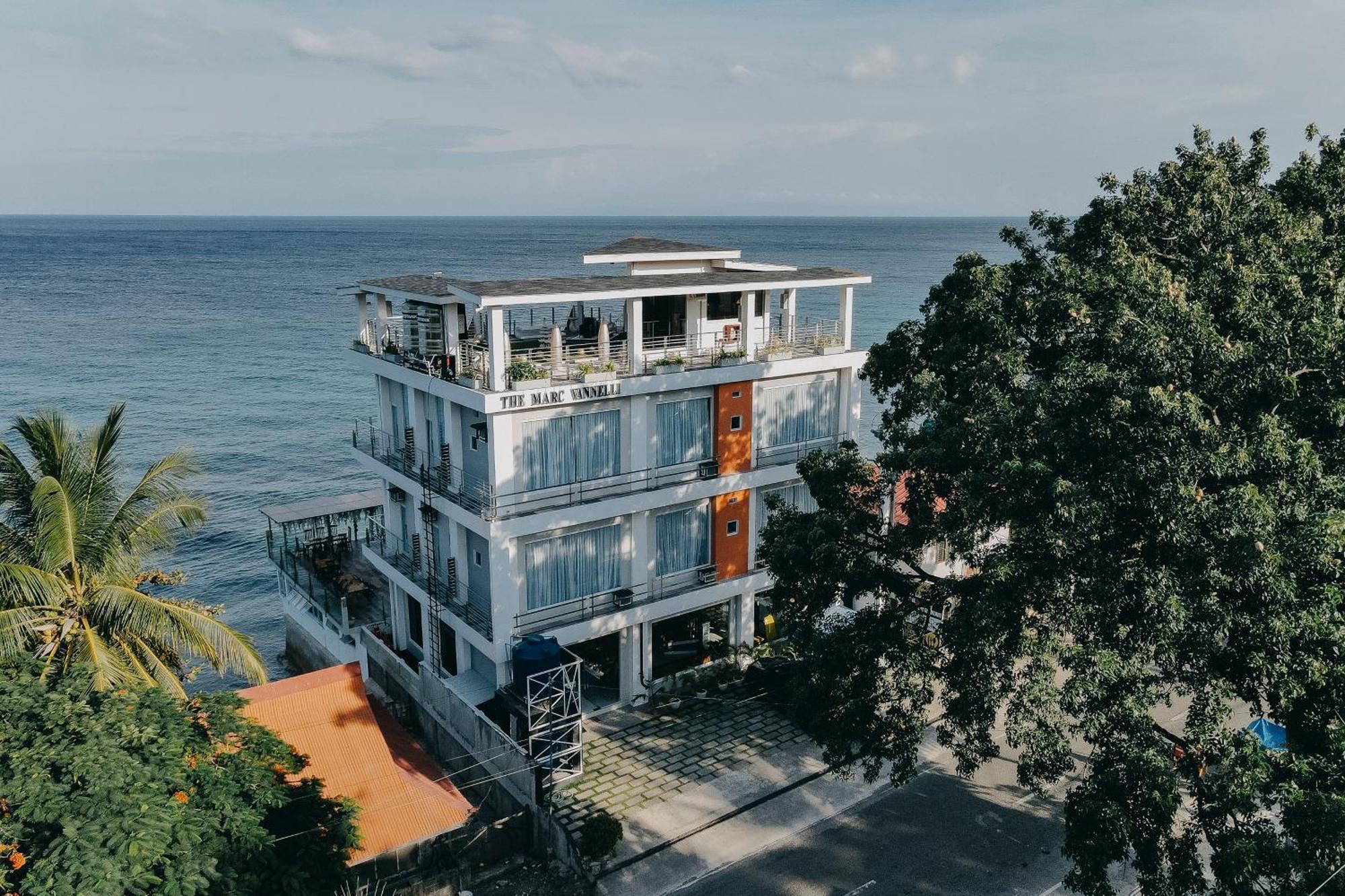 The Marc Vannelli Oslob Exterior foto